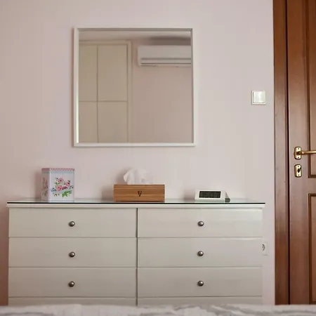 Daire New Stylish And Cozy House Near Metro Station *